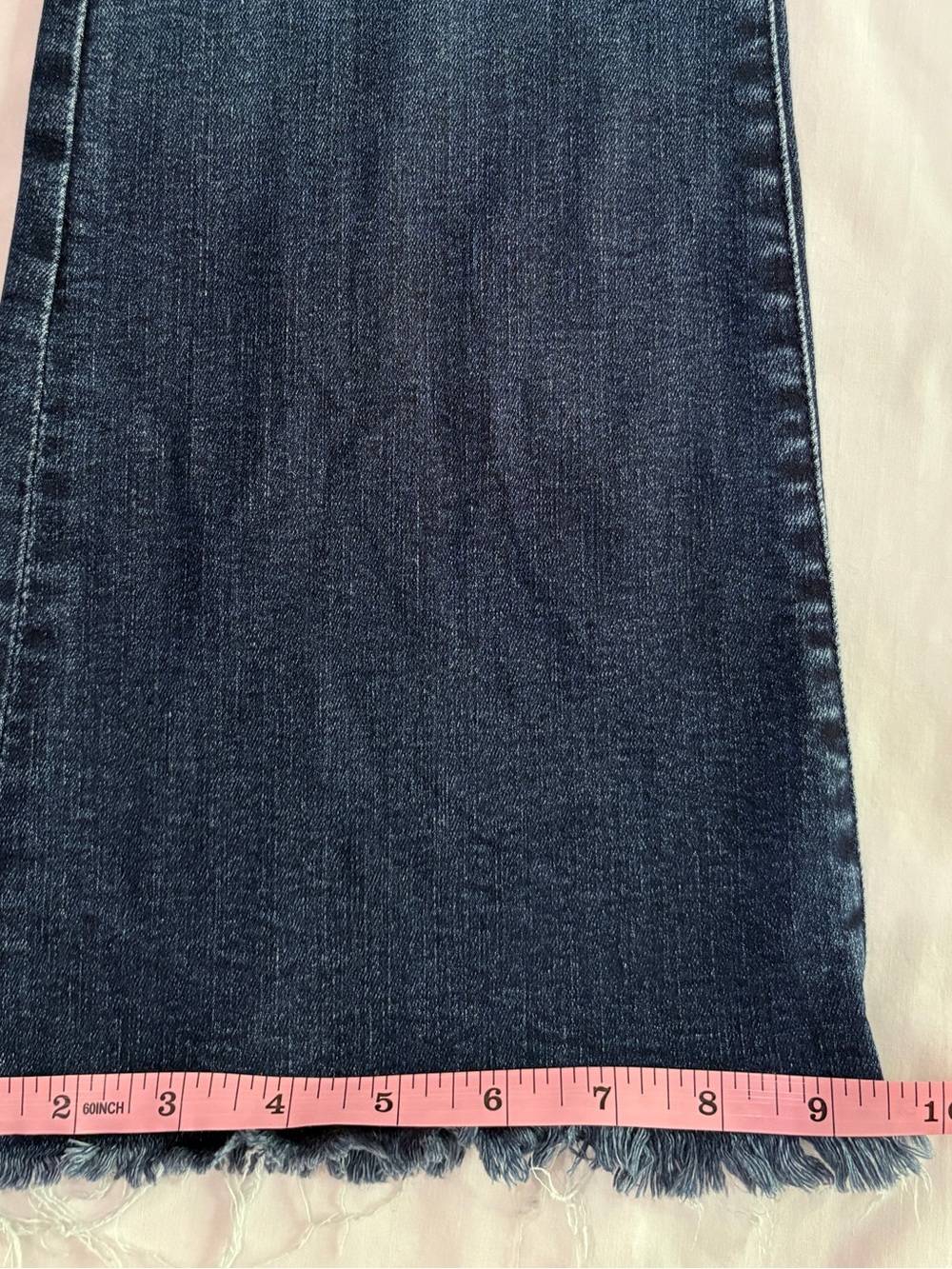 MOTHER The Weekender Fray Mid-Rise Flare Jeans in Mint Condition Medium Wash 28 - Picture 14 of 14